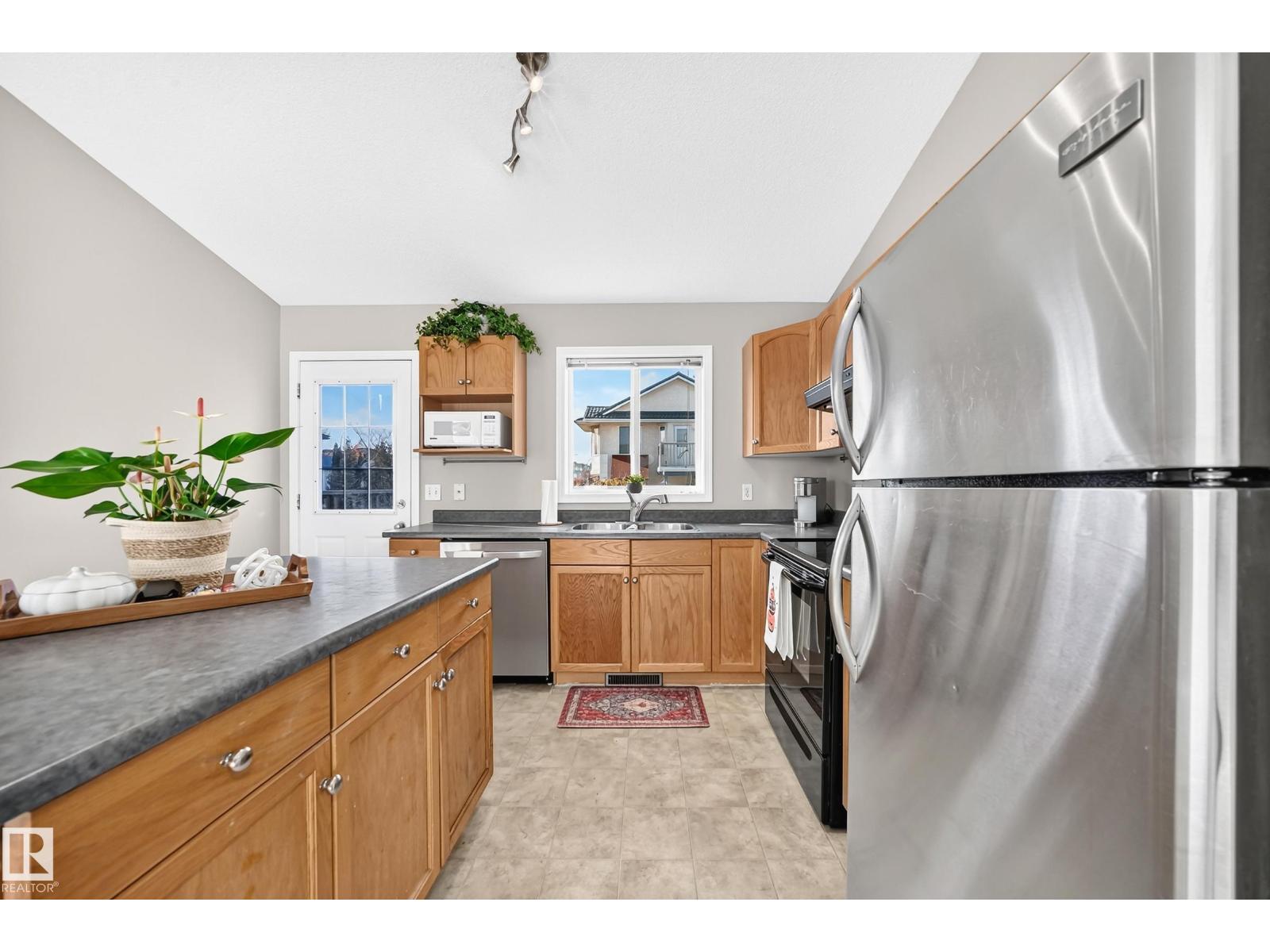 15104 45 St Nw Property Photo 11