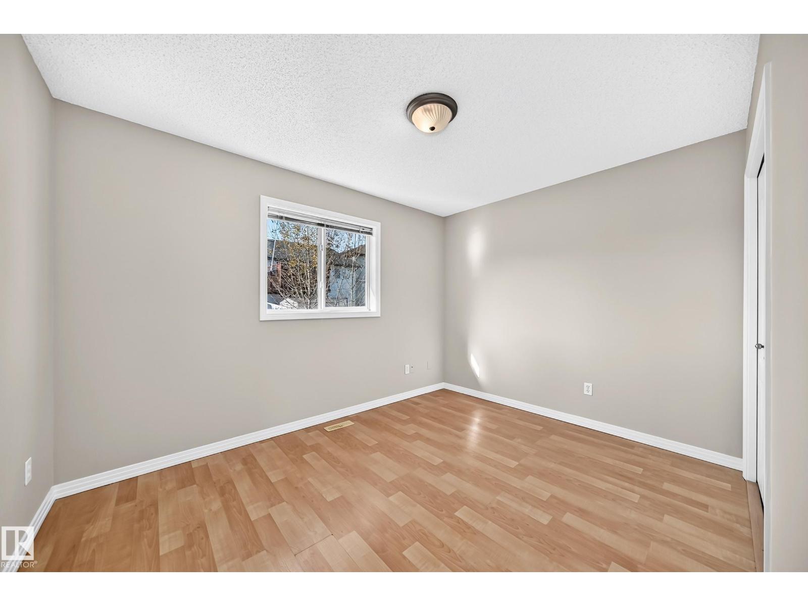 15104 45 St Nw Property Photo 16