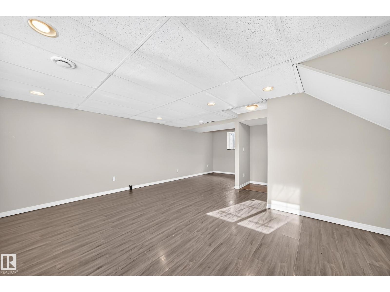 15104 45 St Nw Property Photo 38