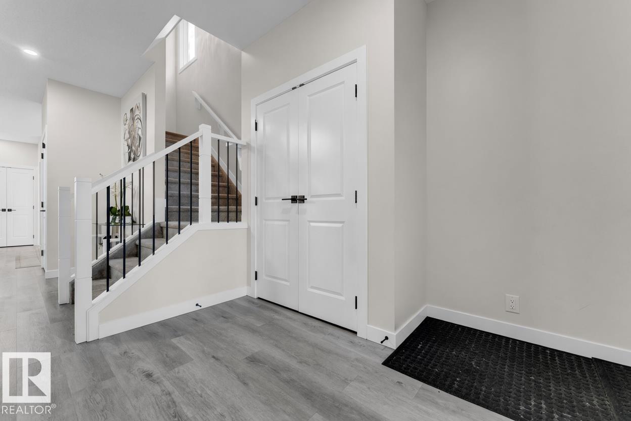 6019 180 Av Nw Property Photo 5
