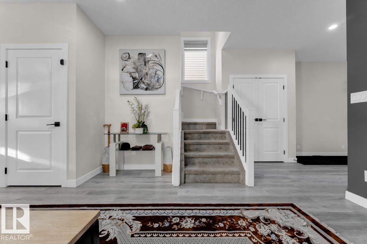 6019 180 Av Nw Property Photo 7