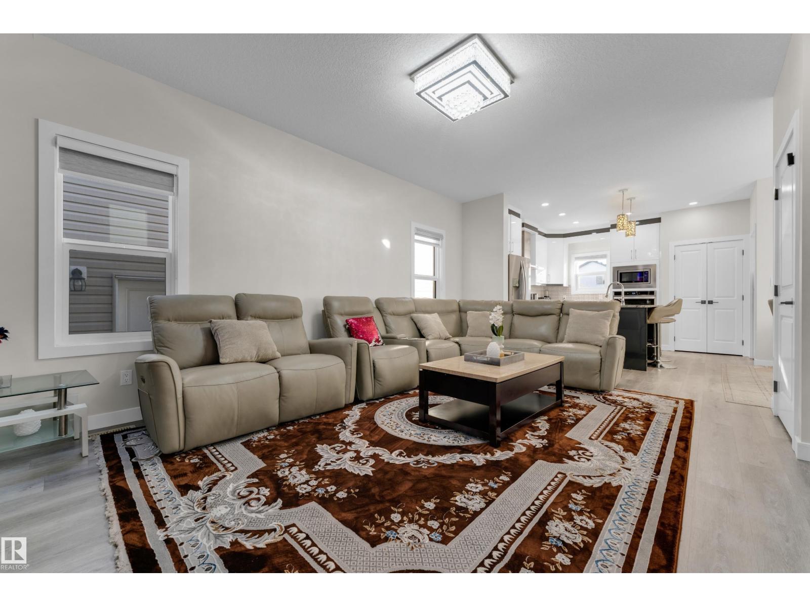 6019 180 Av Nw Property Photo 11