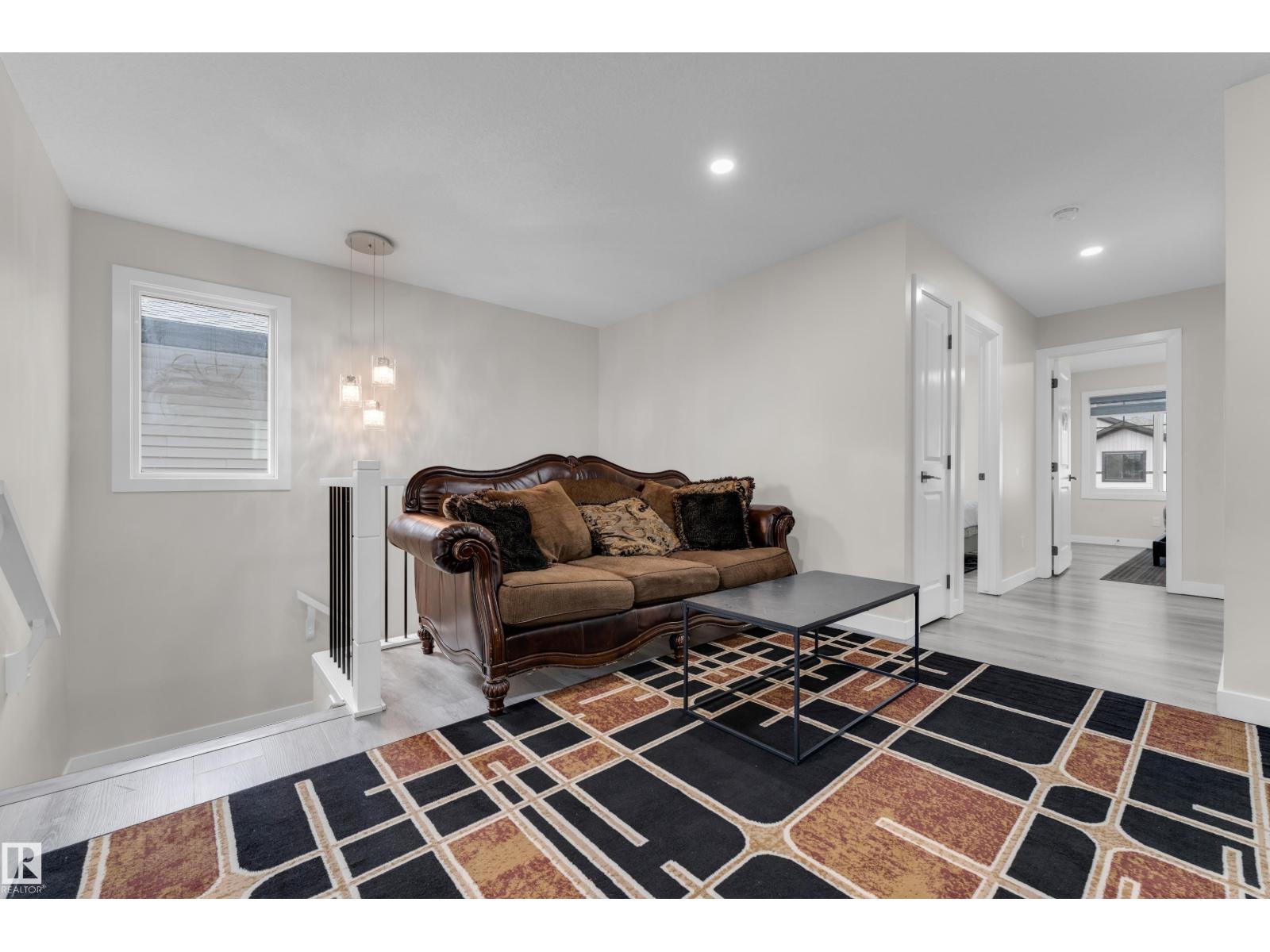 6019 180 Av Nw Property Photo 21