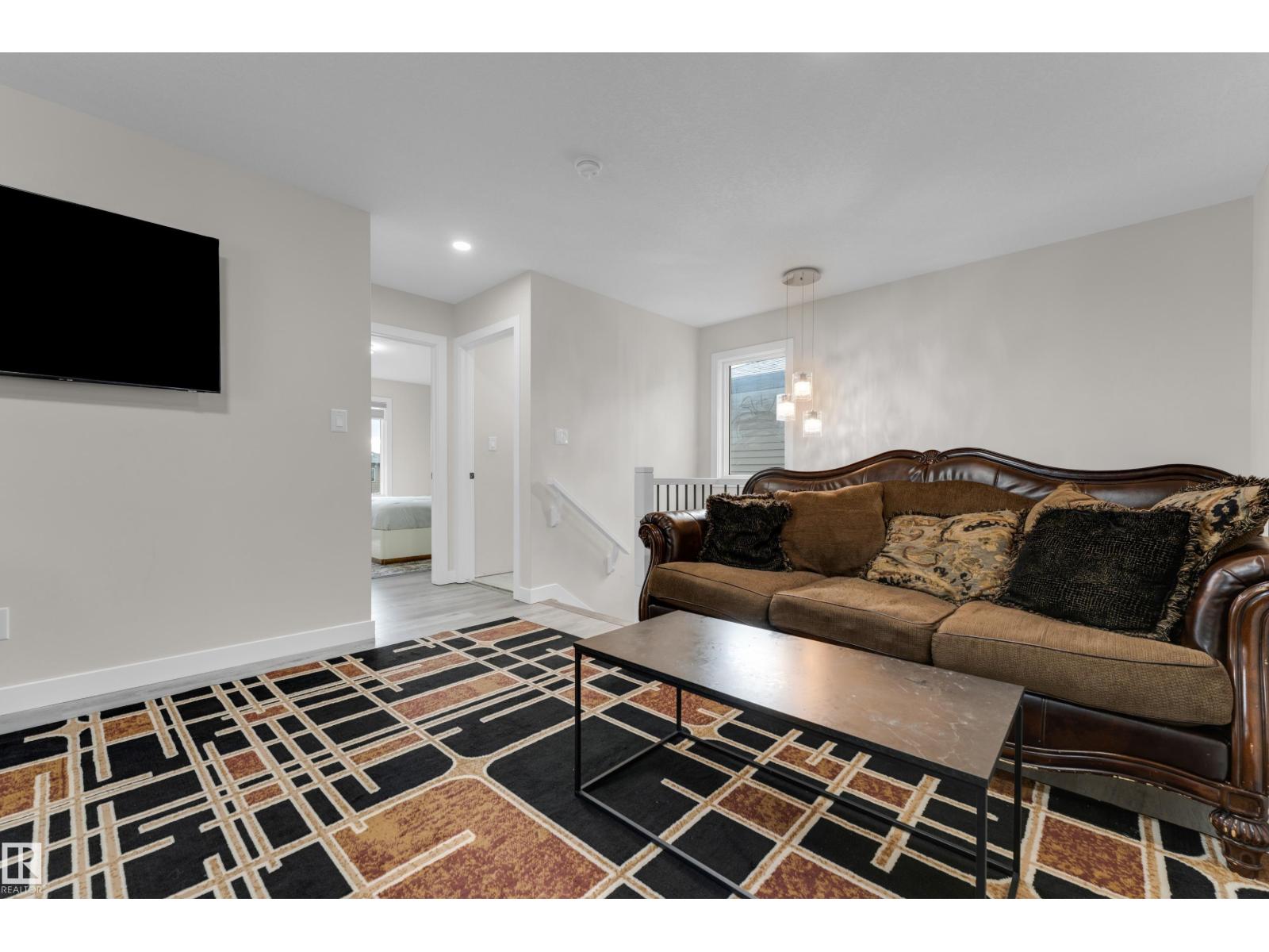 6019 180 Av Nw Property Photo 23