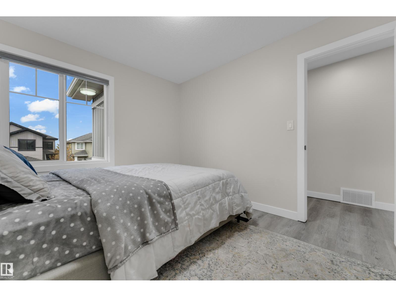 6019 180 Av Nw Property Photo 29