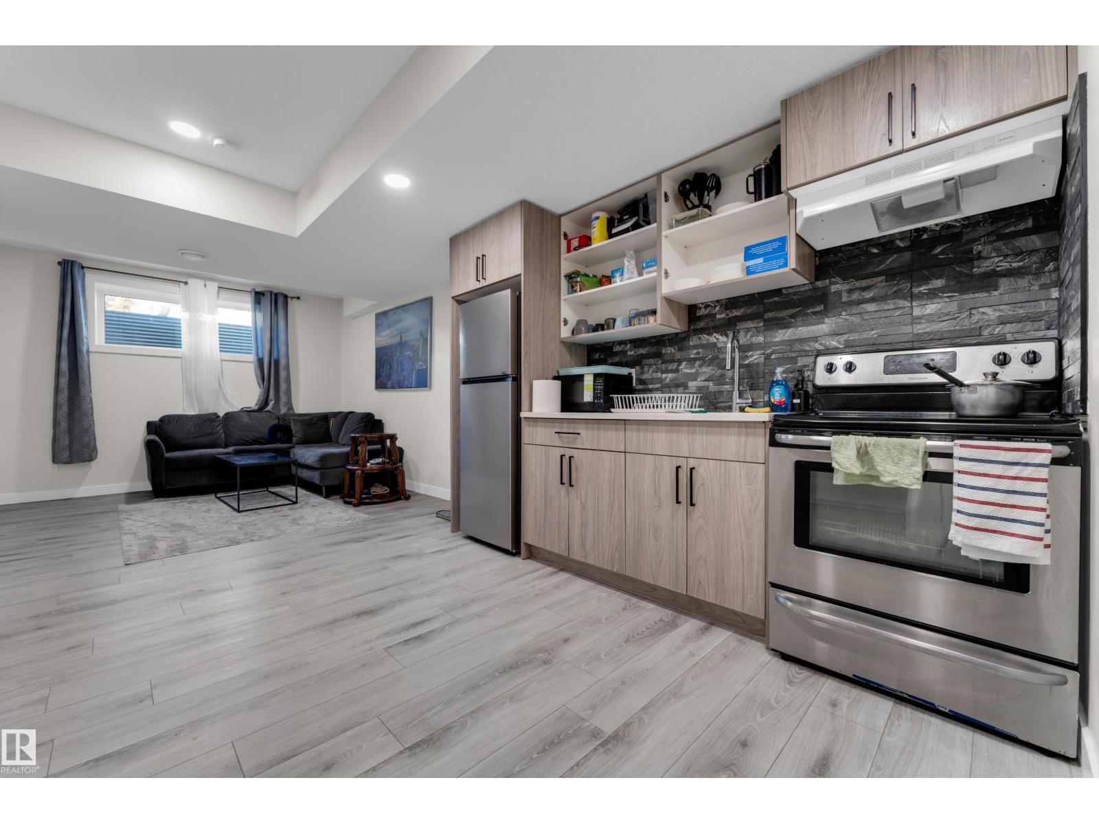 6019 180 Av Nw Property Photo 38