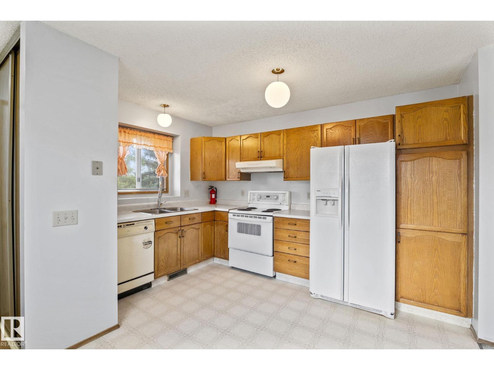 1416 49a St Nw Property Photo 9