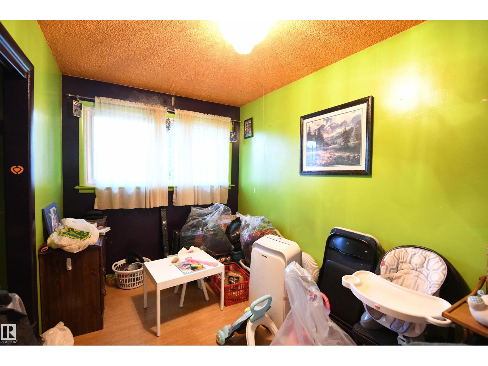 15962 106 Av Nw Property Photo 12