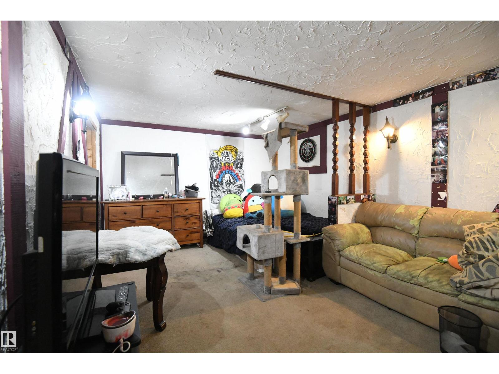 15962 106 Av Nw Property Photo 17