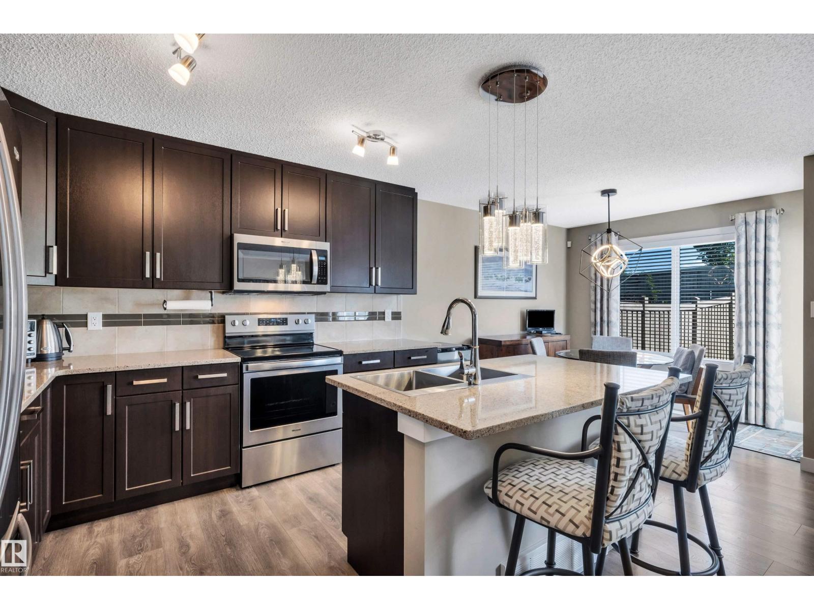 5033 Andison Cl Sw Property Photo 2