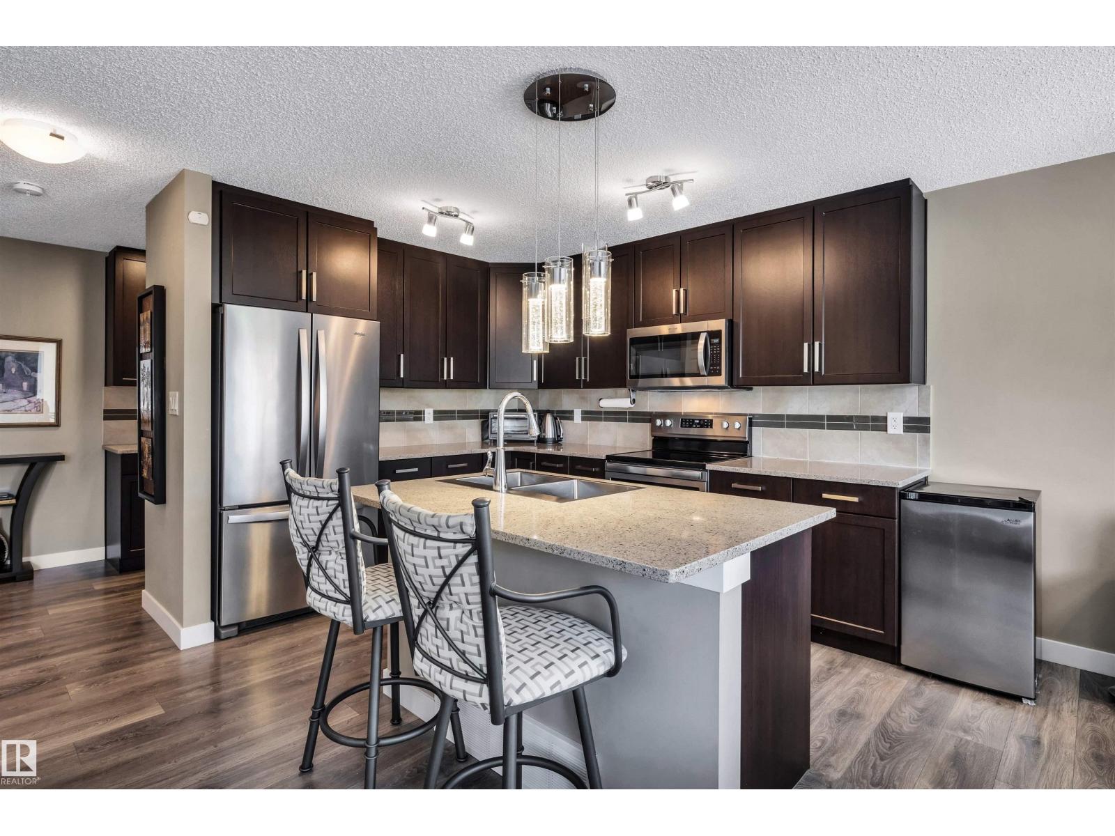 5033 Andison Cl Sw Property Photo 4