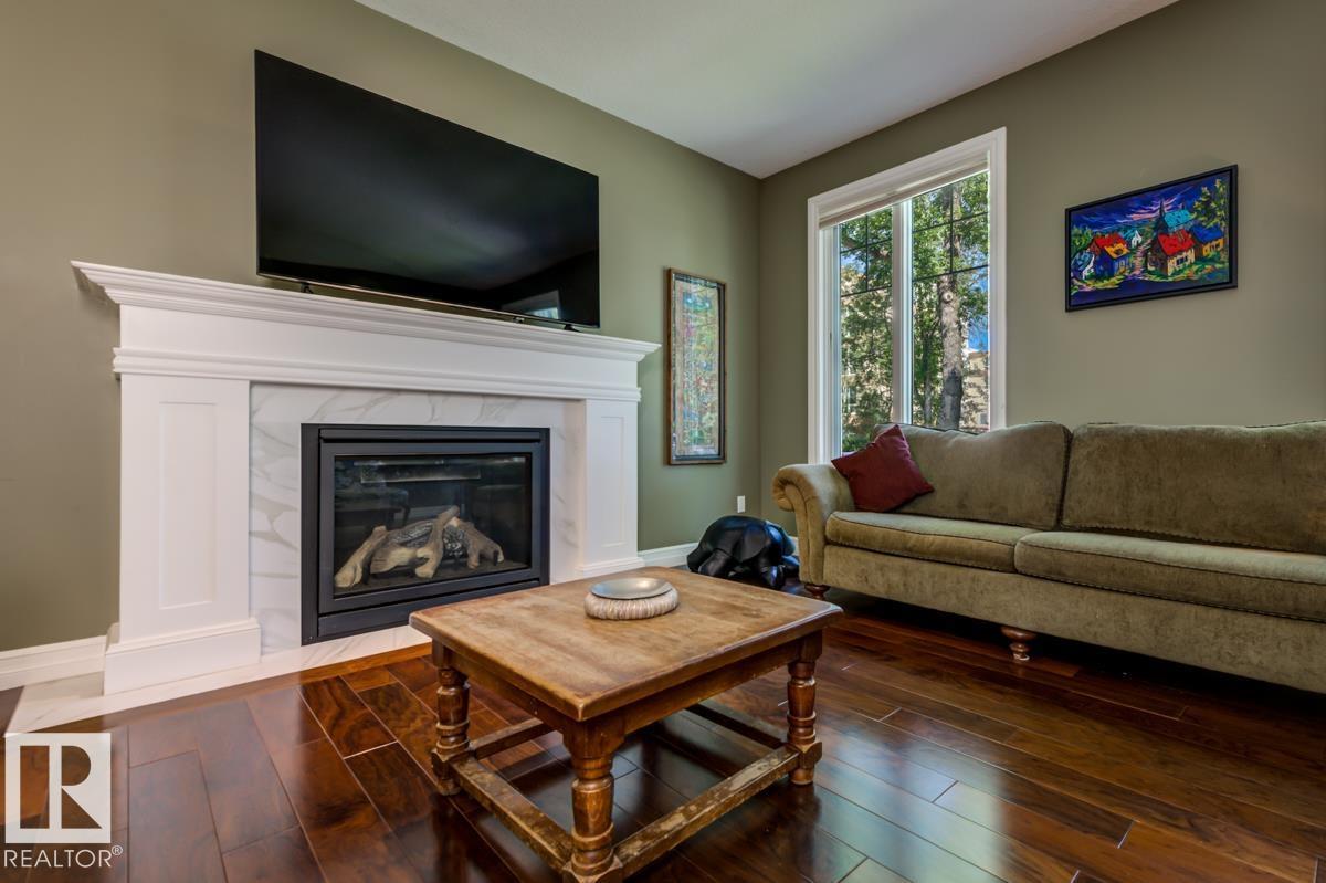 8935 84 Av Nw Property Photo 8