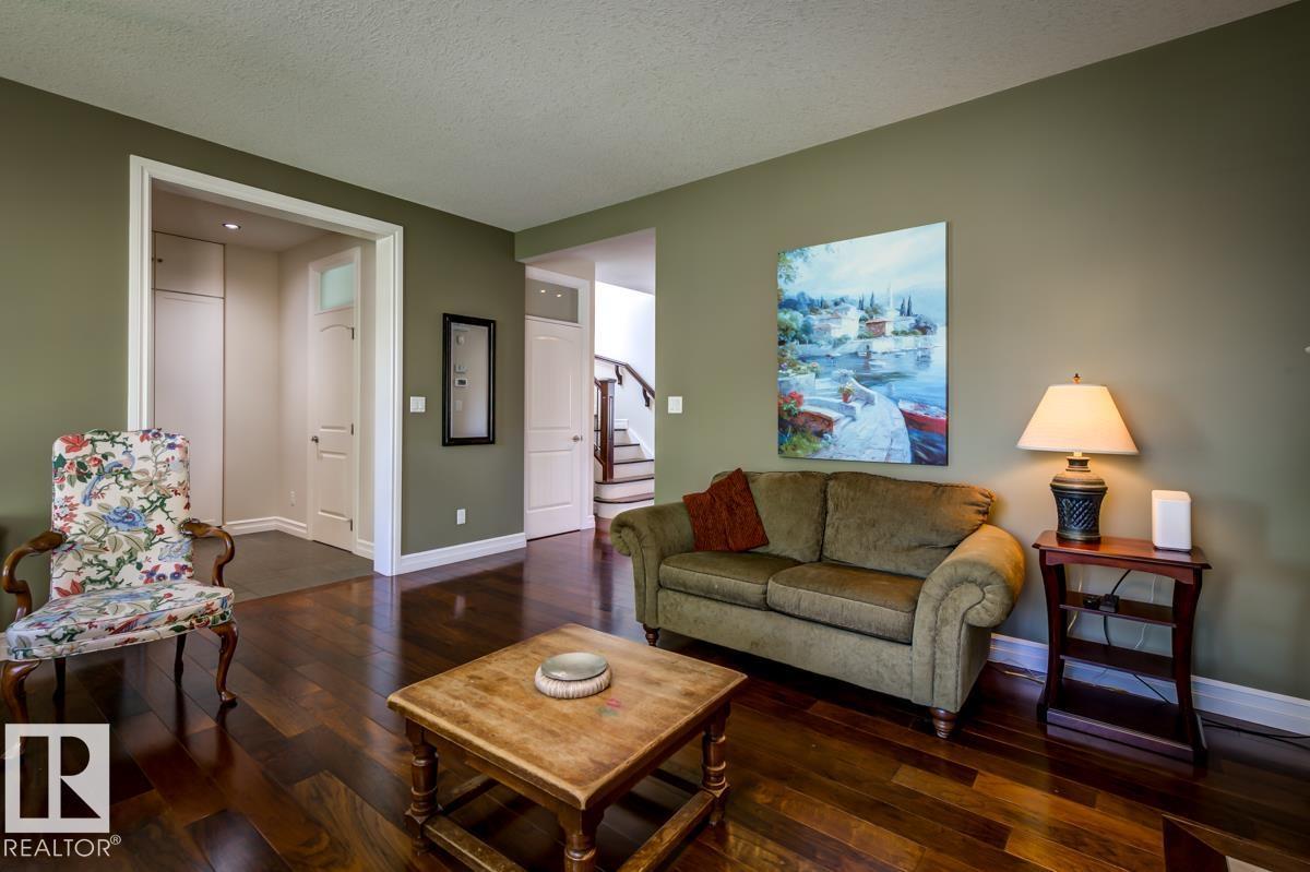 8935 84 Av Nw Property Photo 10