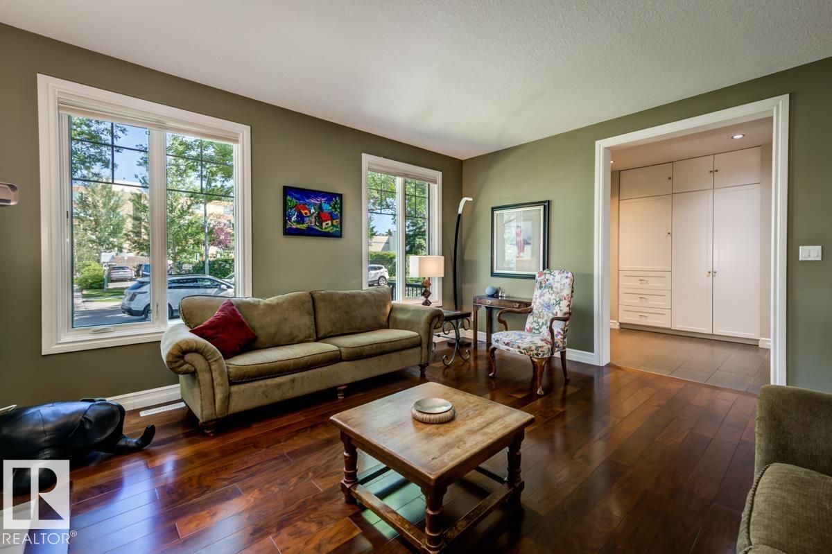 8935 84 Av Nw Property Photo 11