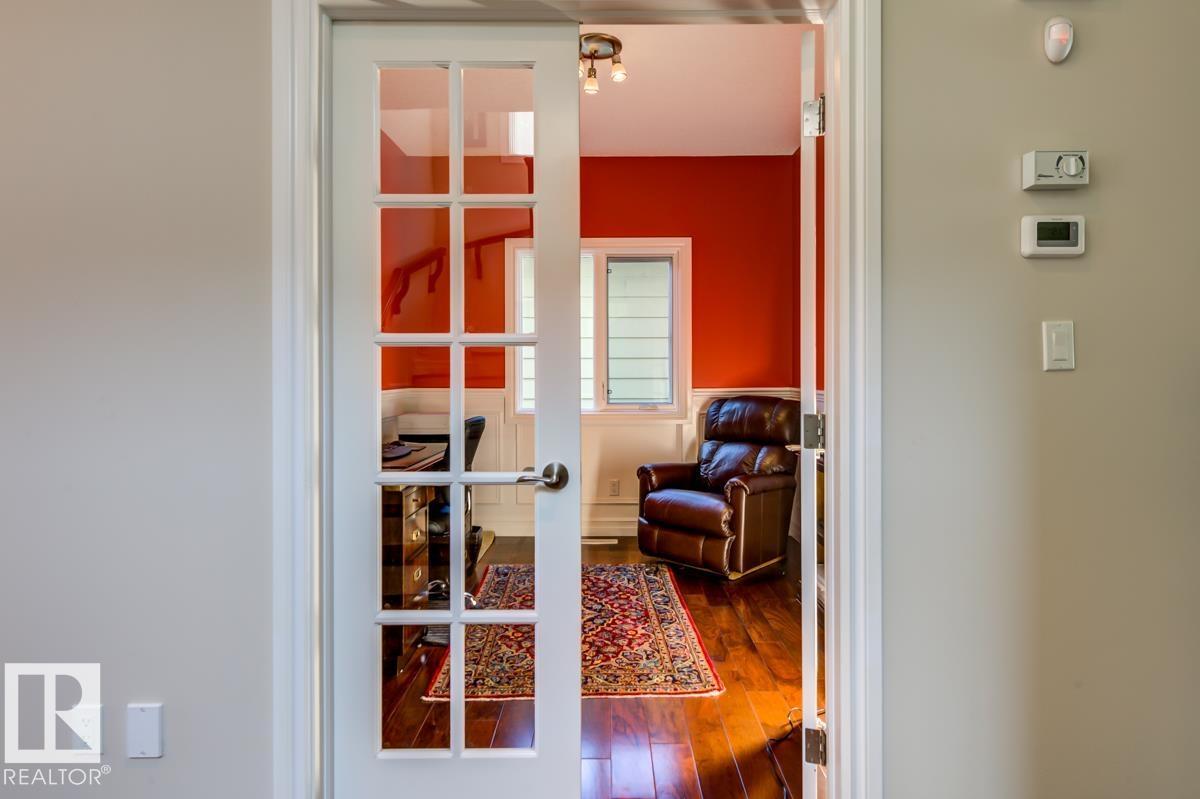 8935 84 Av Nw Property Photo 14