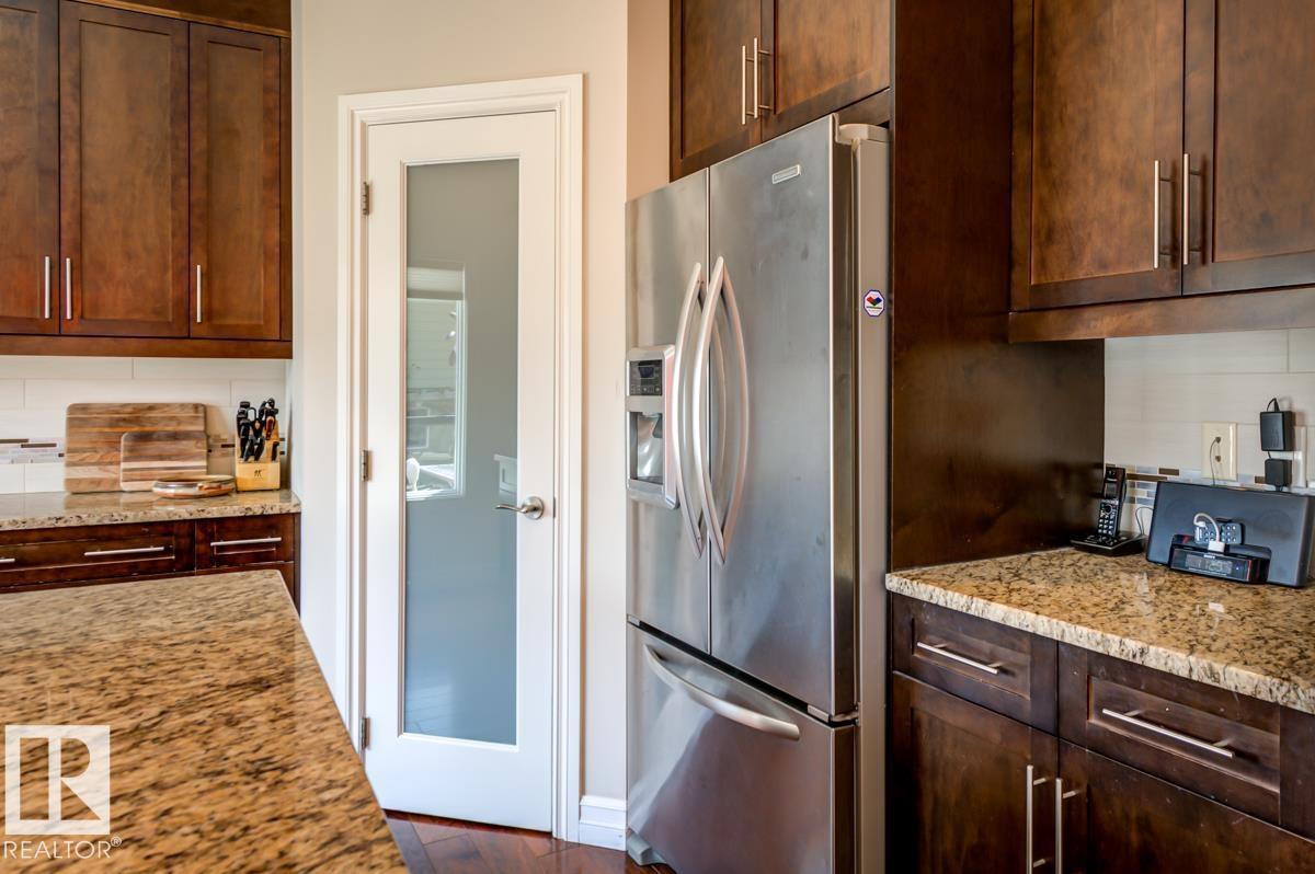 8935 84 Av Nw Property Photo 21