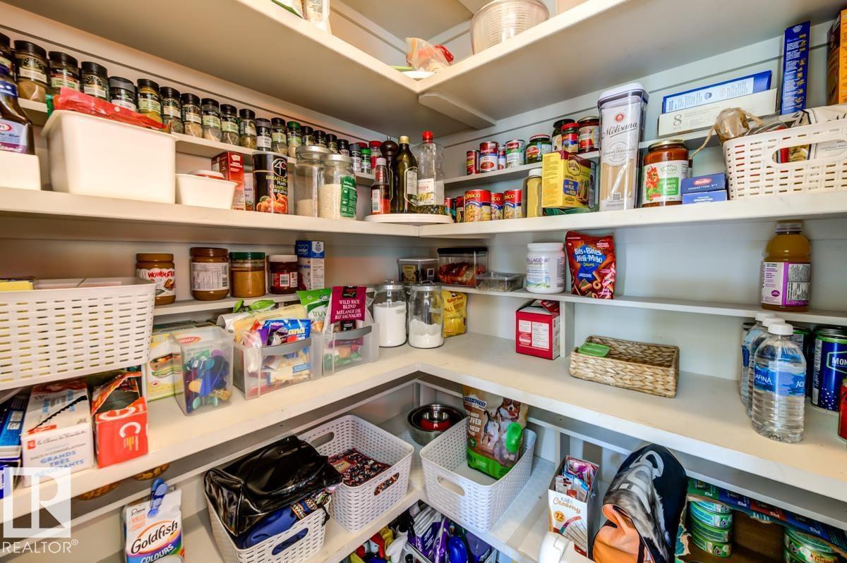 8935 84 Av Nw Property Photo 25