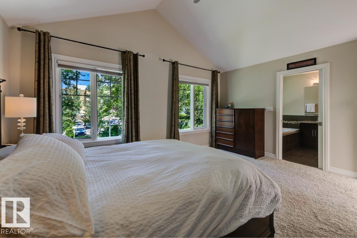 8935 84 Av Nw Property Photo 38