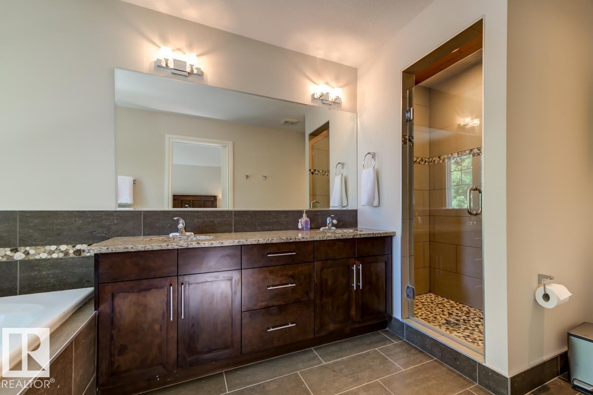 8935 84 Av Nw Property Photo 41