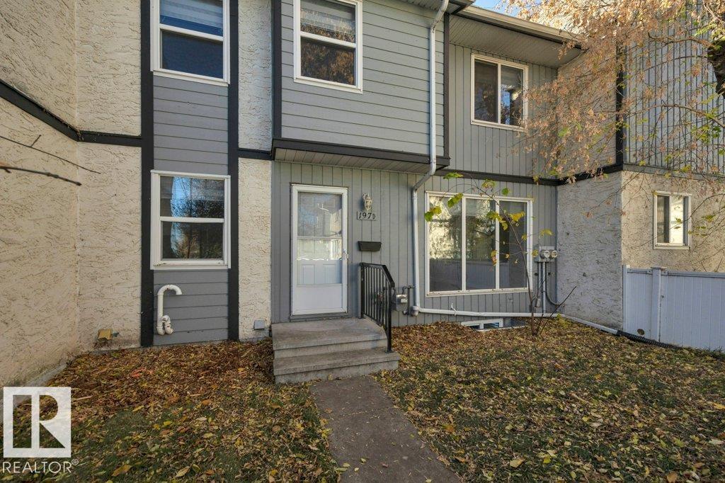 197d Homestead Cr Nw Property Photo 1