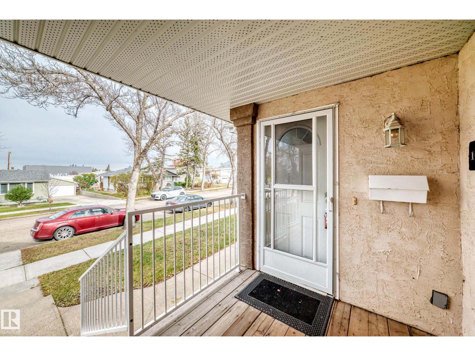 10015b 97 Av Property Photo 3