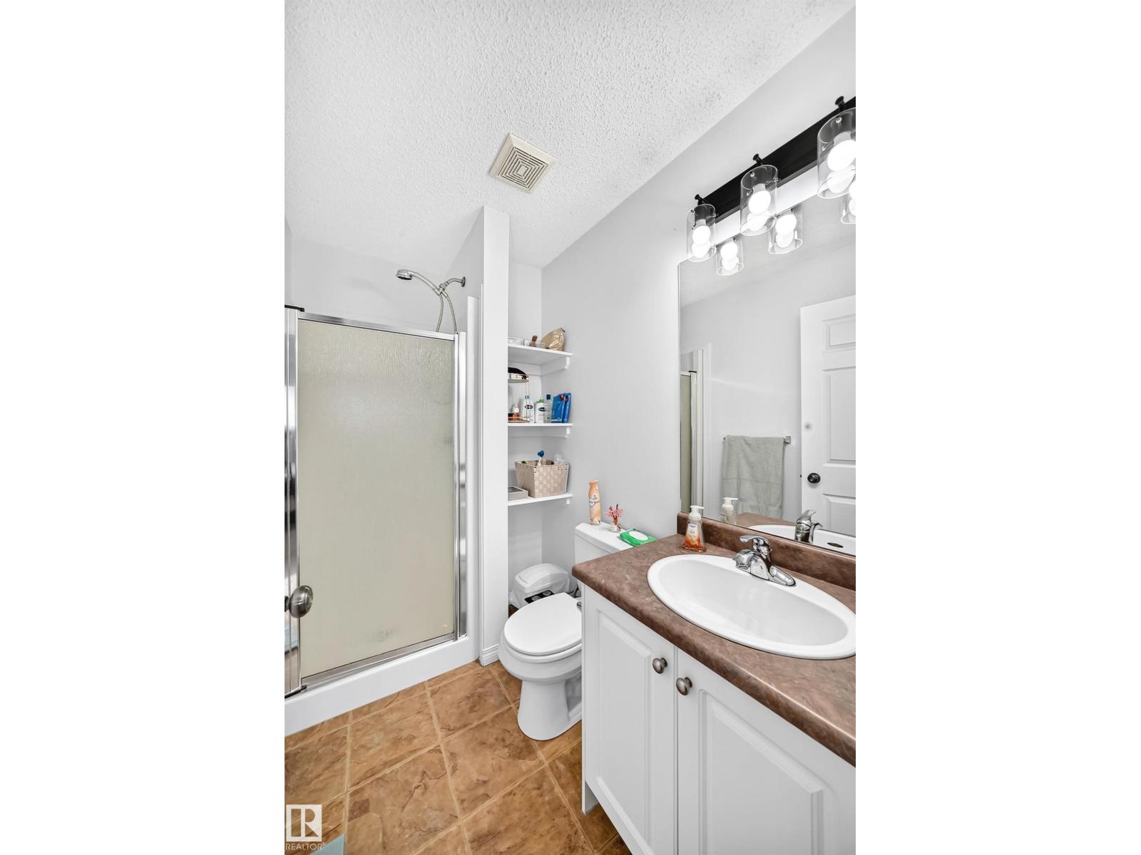 10015b 97 Av Property Photo 17