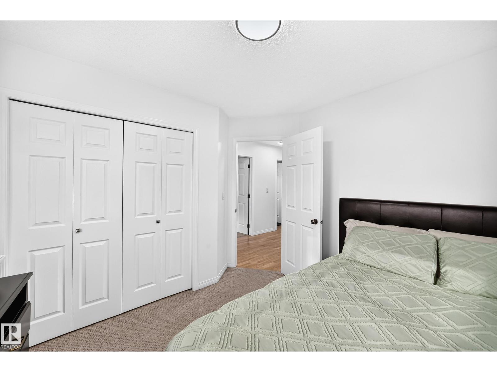 10015b 97 Av Property Photo 19