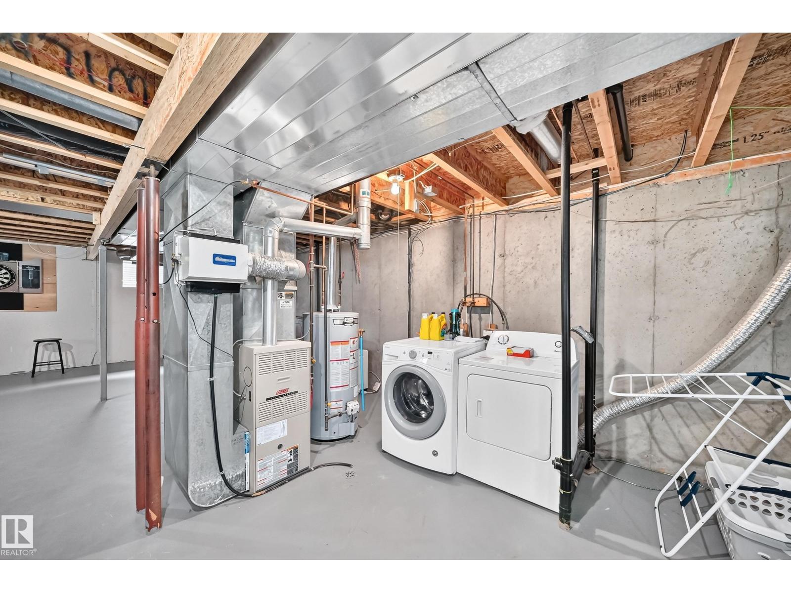10015b 97 Av Property Photo 29
