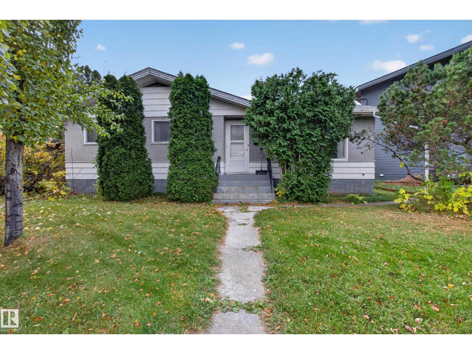 6321 104 Av Nw Property Photo 1