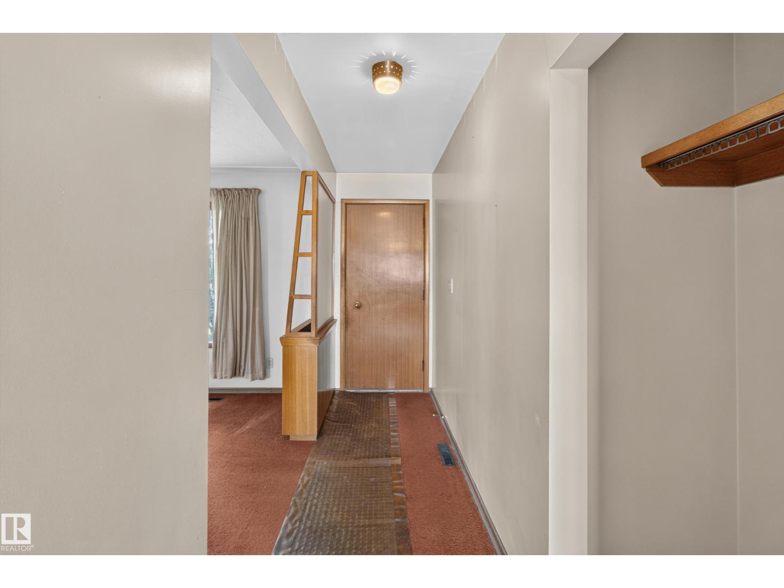 6321 104 Av Nw Property Photo 5