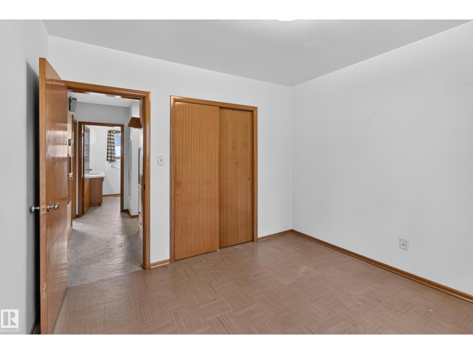 6321 104 Av Nw Property Photo 18