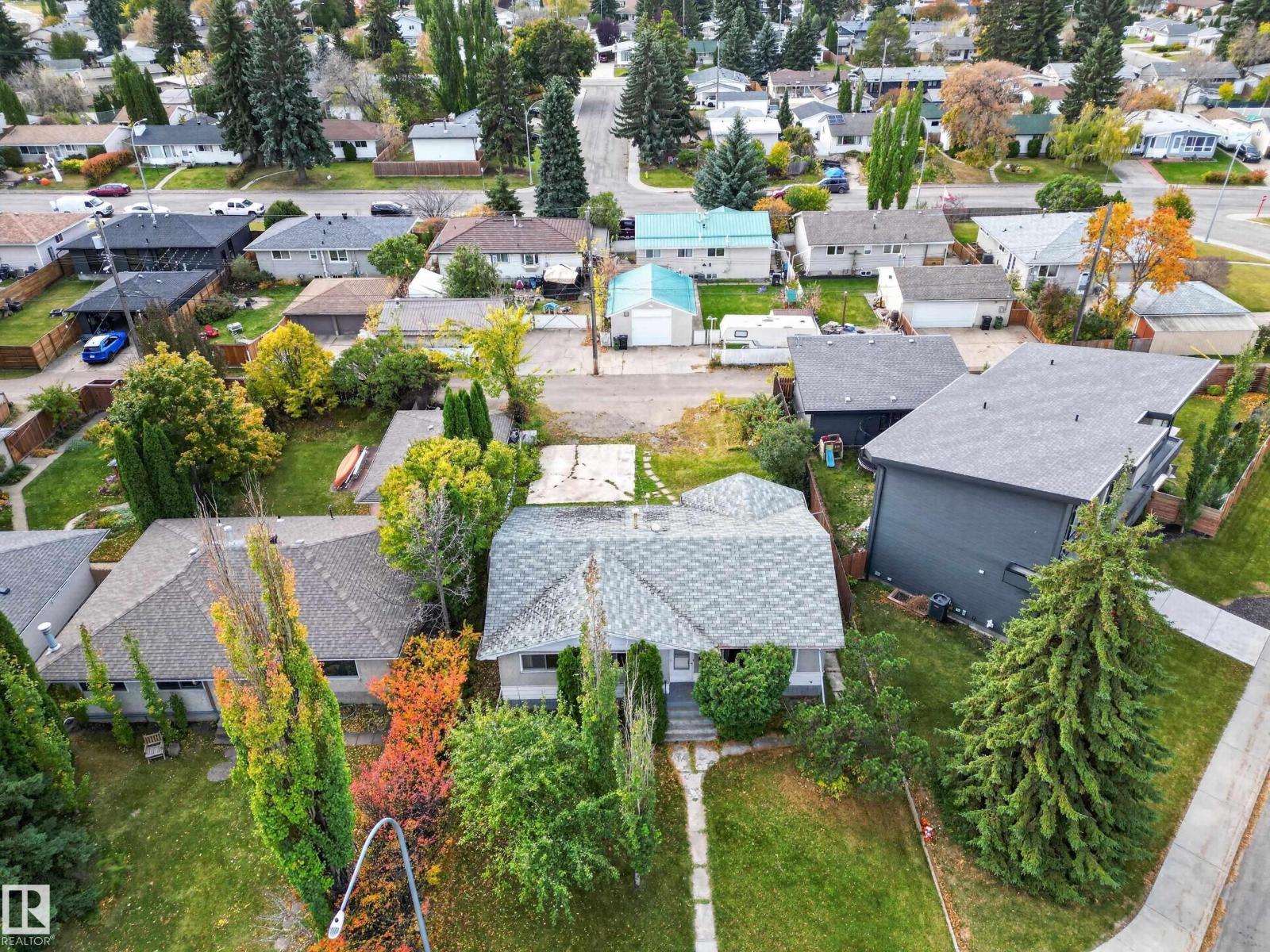6321 104 Av Nw Property Photo 39