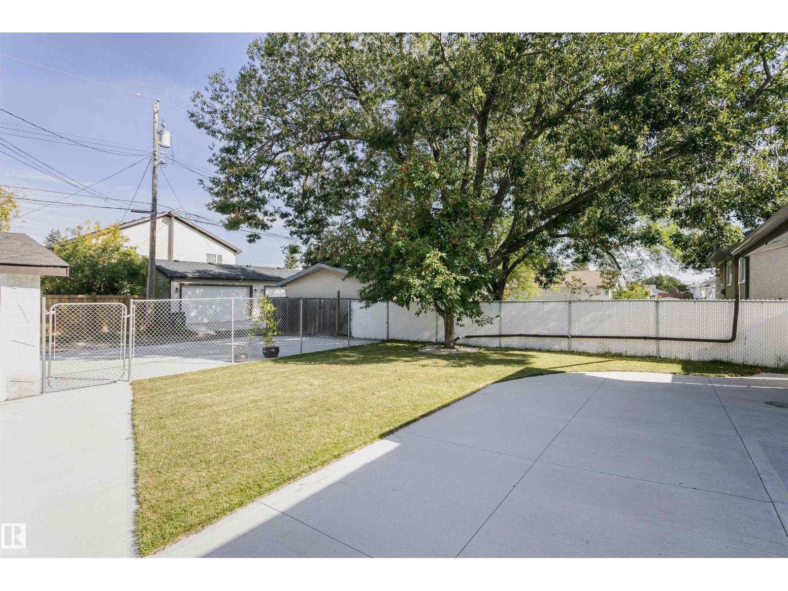 7204 92b Av Nw Property Photo 51