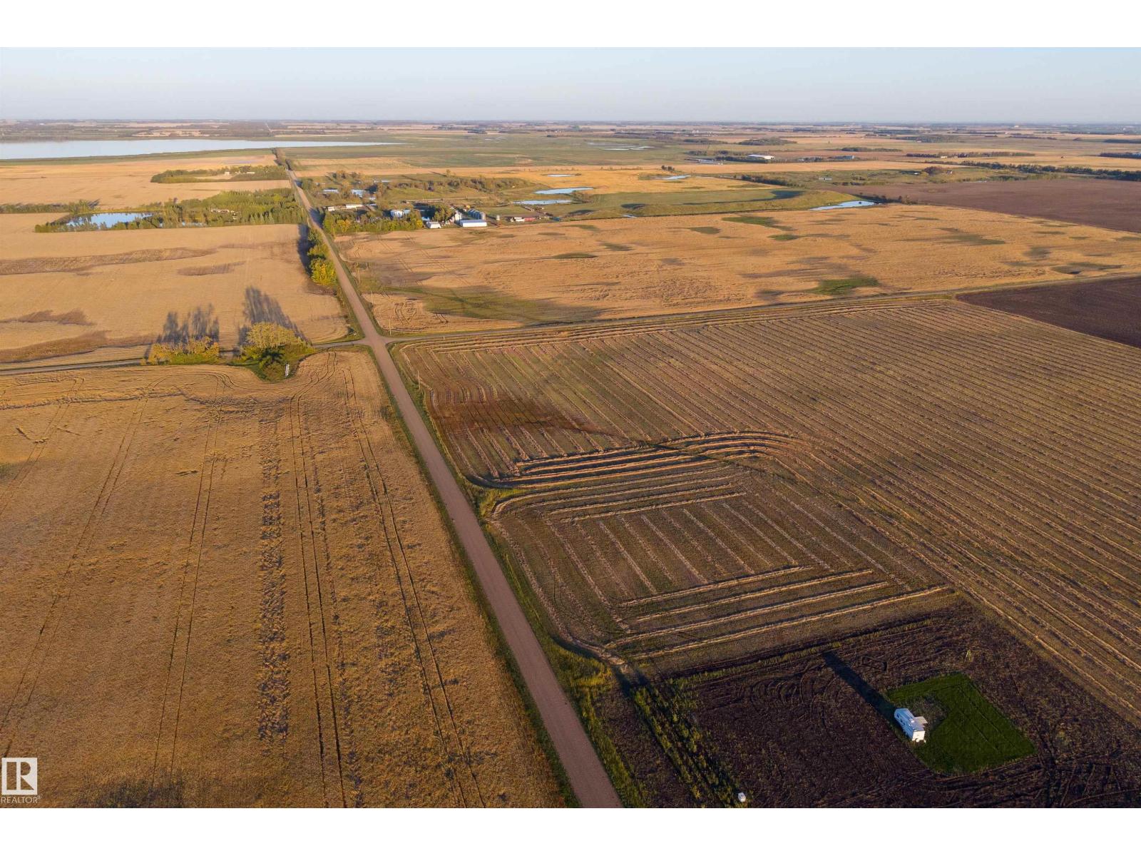 Rge Rd 261 Twp Rd 570 Property Photo 6