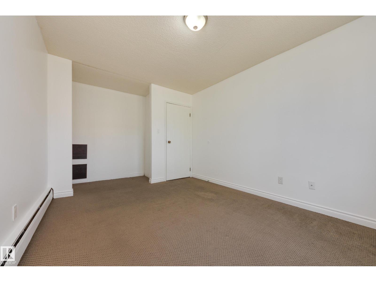 #4 10836 116 St Nw Property Photo 18