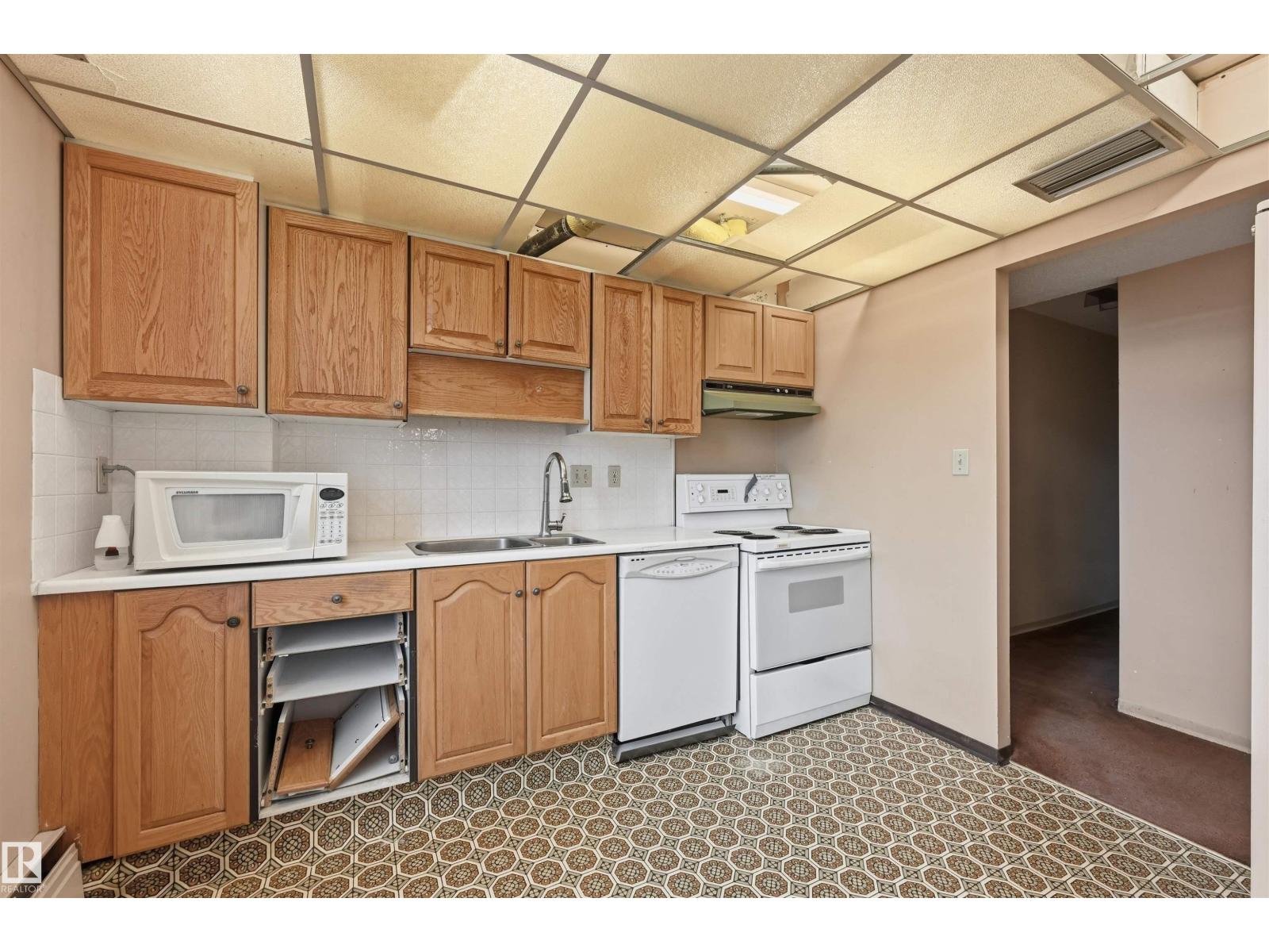 #407 10045 118 St Nw Property Photo 22