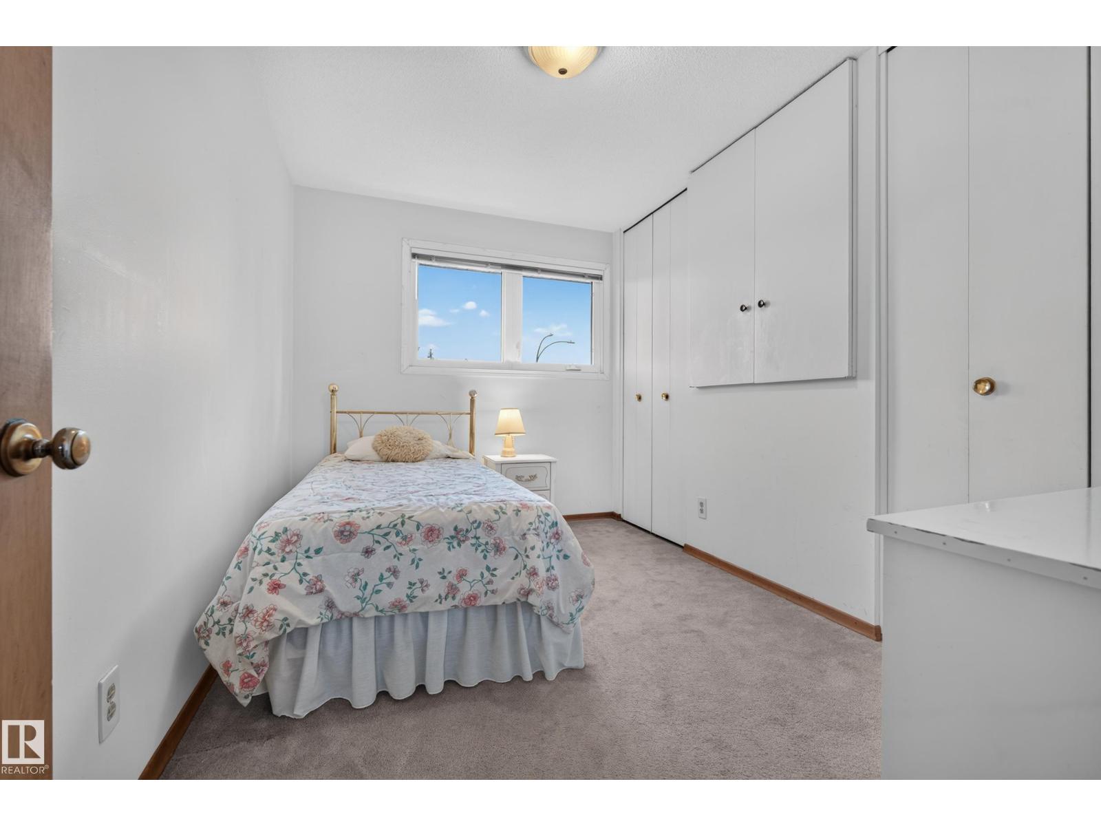 9011 157 St Nw Property Photo 35