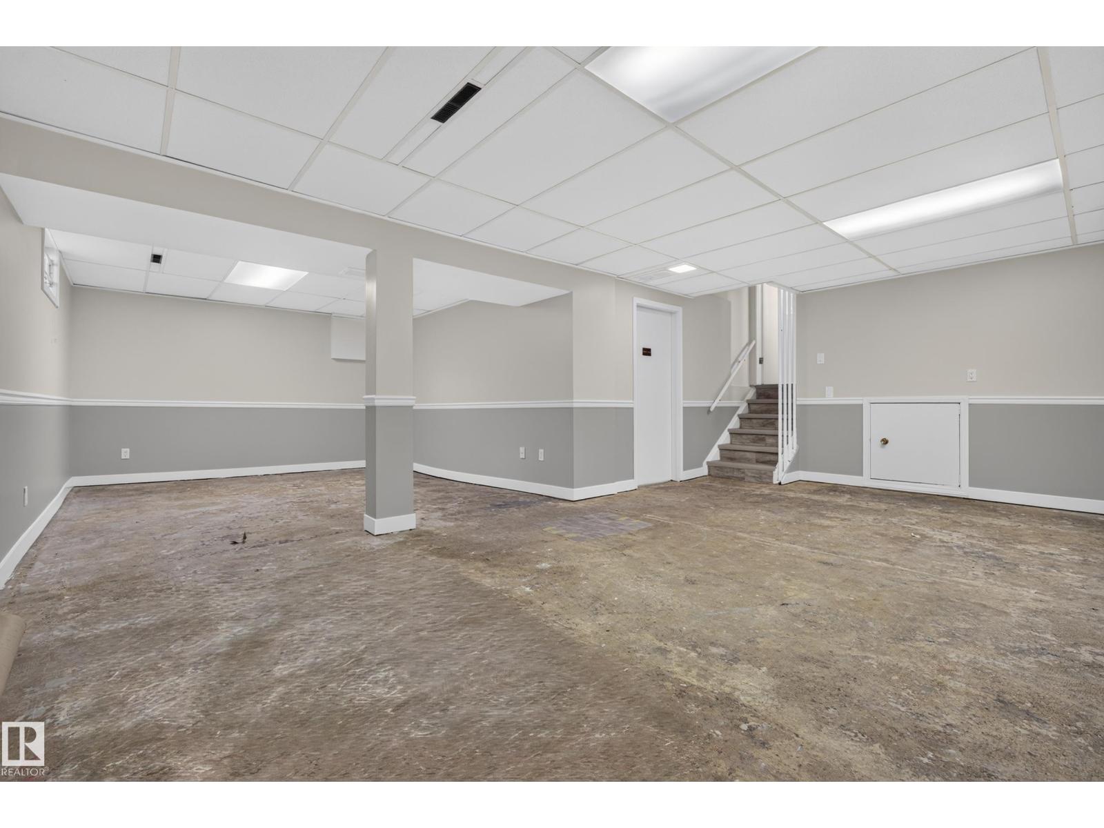 9011 157 St Nw Property Photo 50