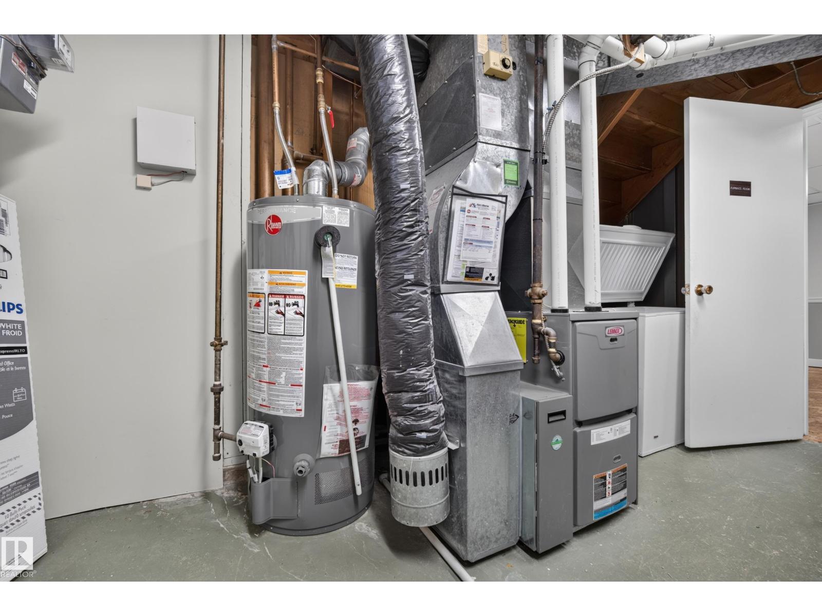 9011 157 St Nw Property Photo 54