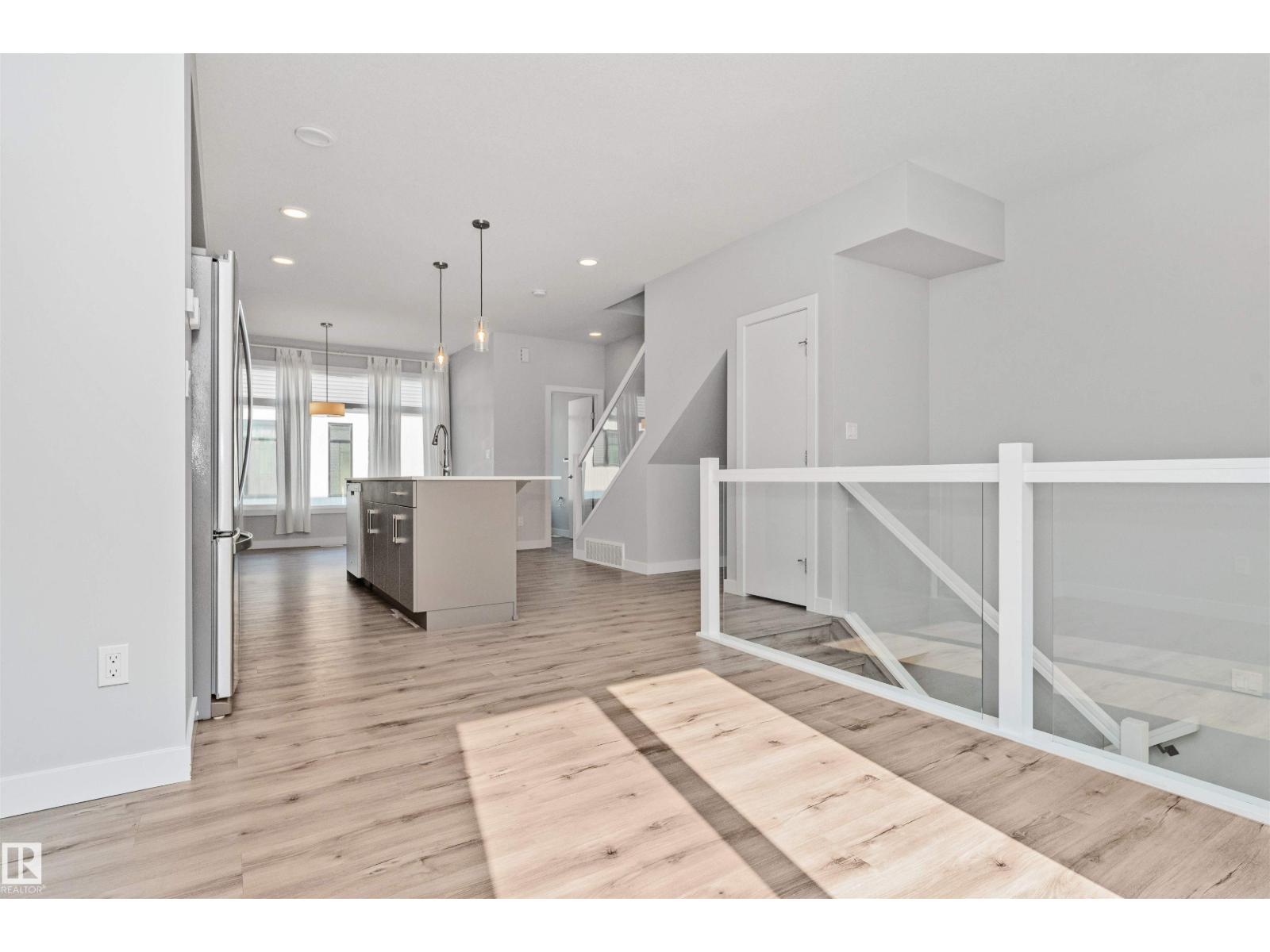 #17 1729 Keene Cr Sw Property Photo 15
