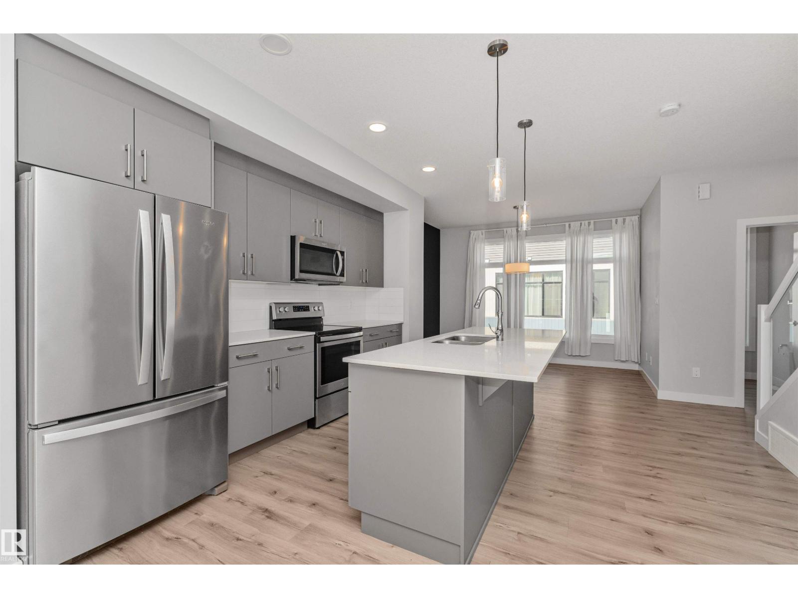 #17 1729 Keene Cr Sw Property Photo 17