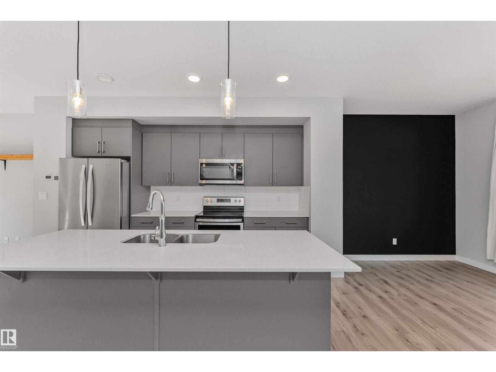 #17 1729 Keene Cr Sw Property Photo 18