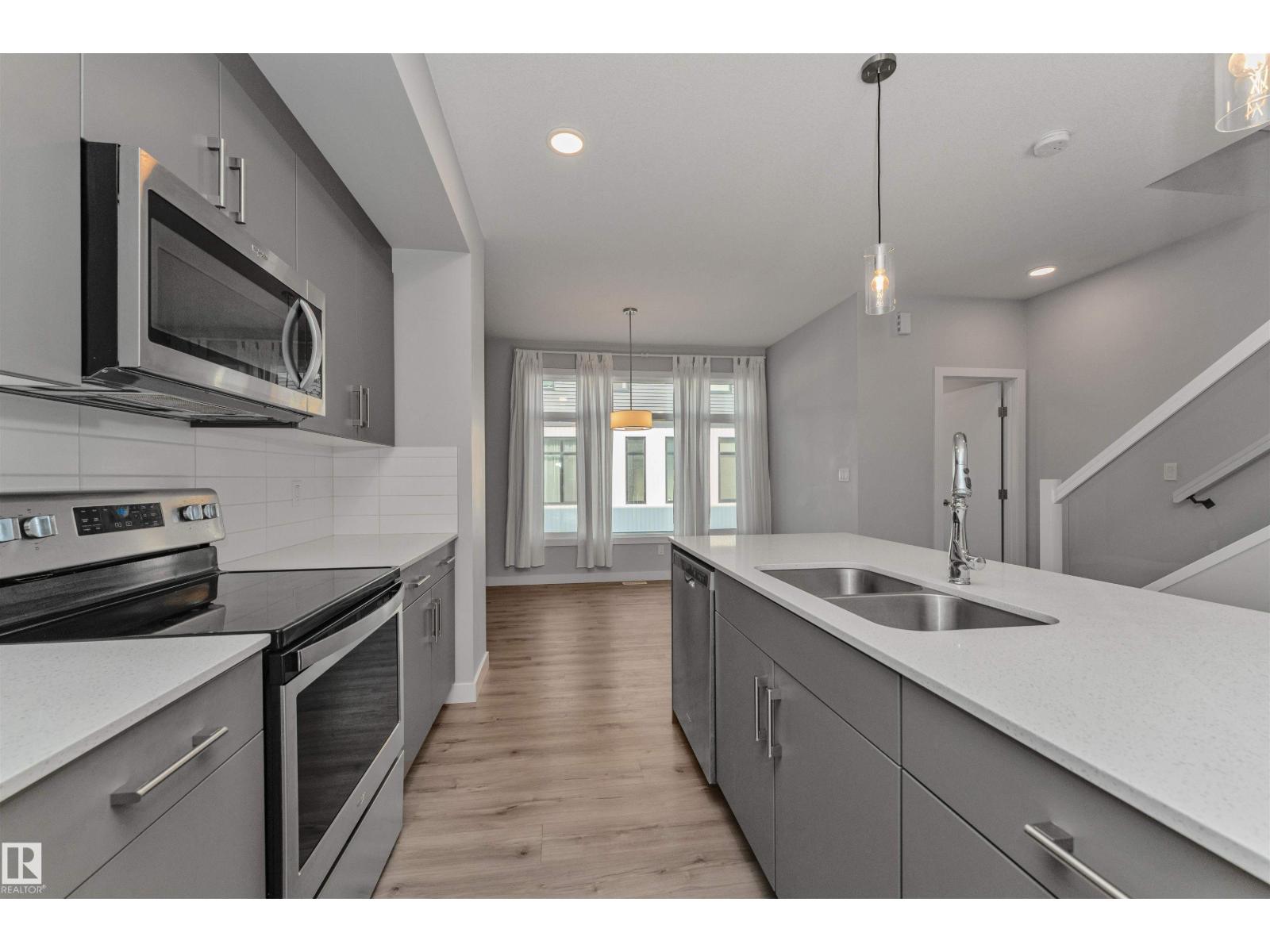 #17 1729 Keene Cr Sw Property Photo 22