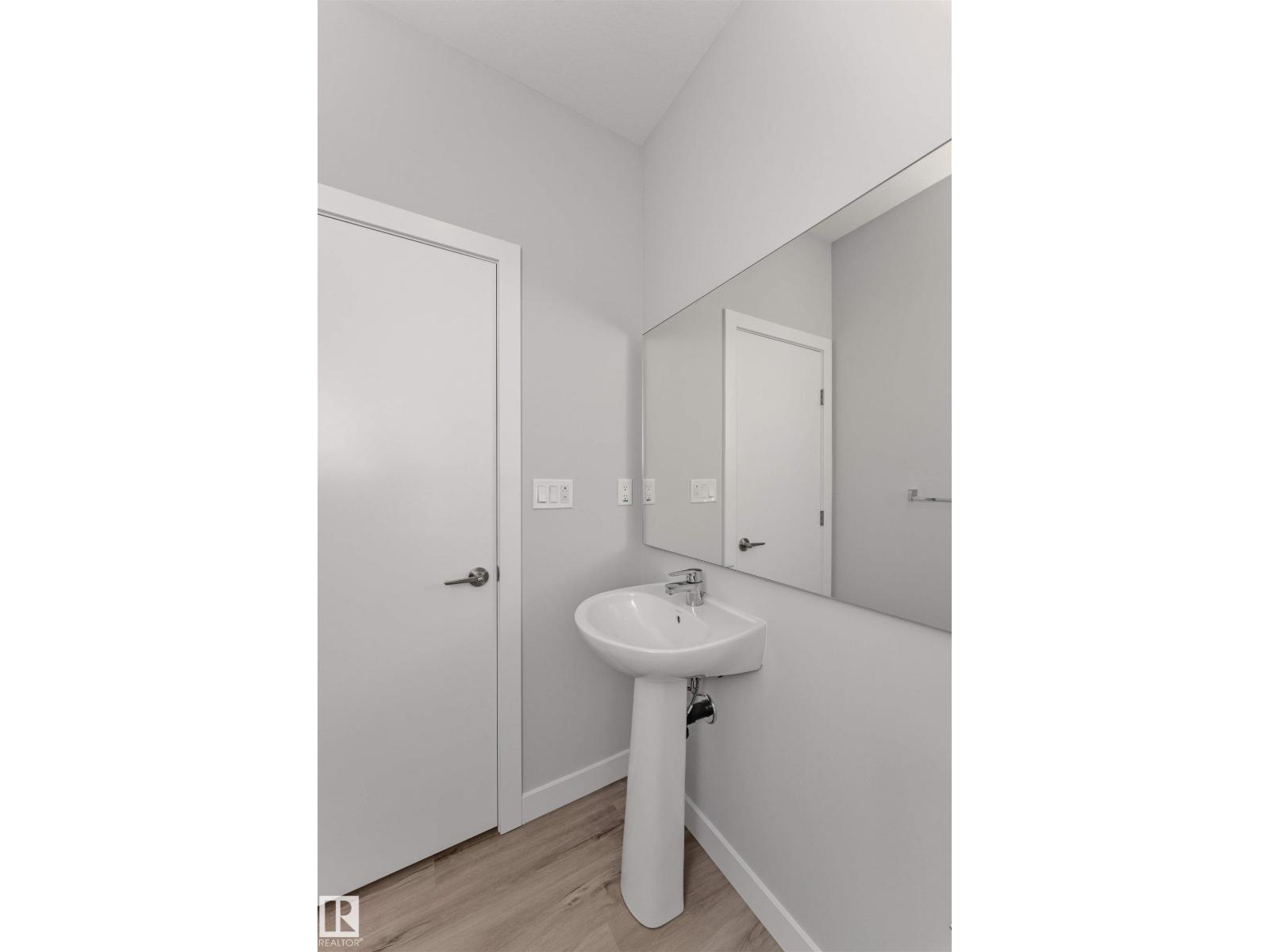 #17 1729 Keene Cr Sw Property Photo 26