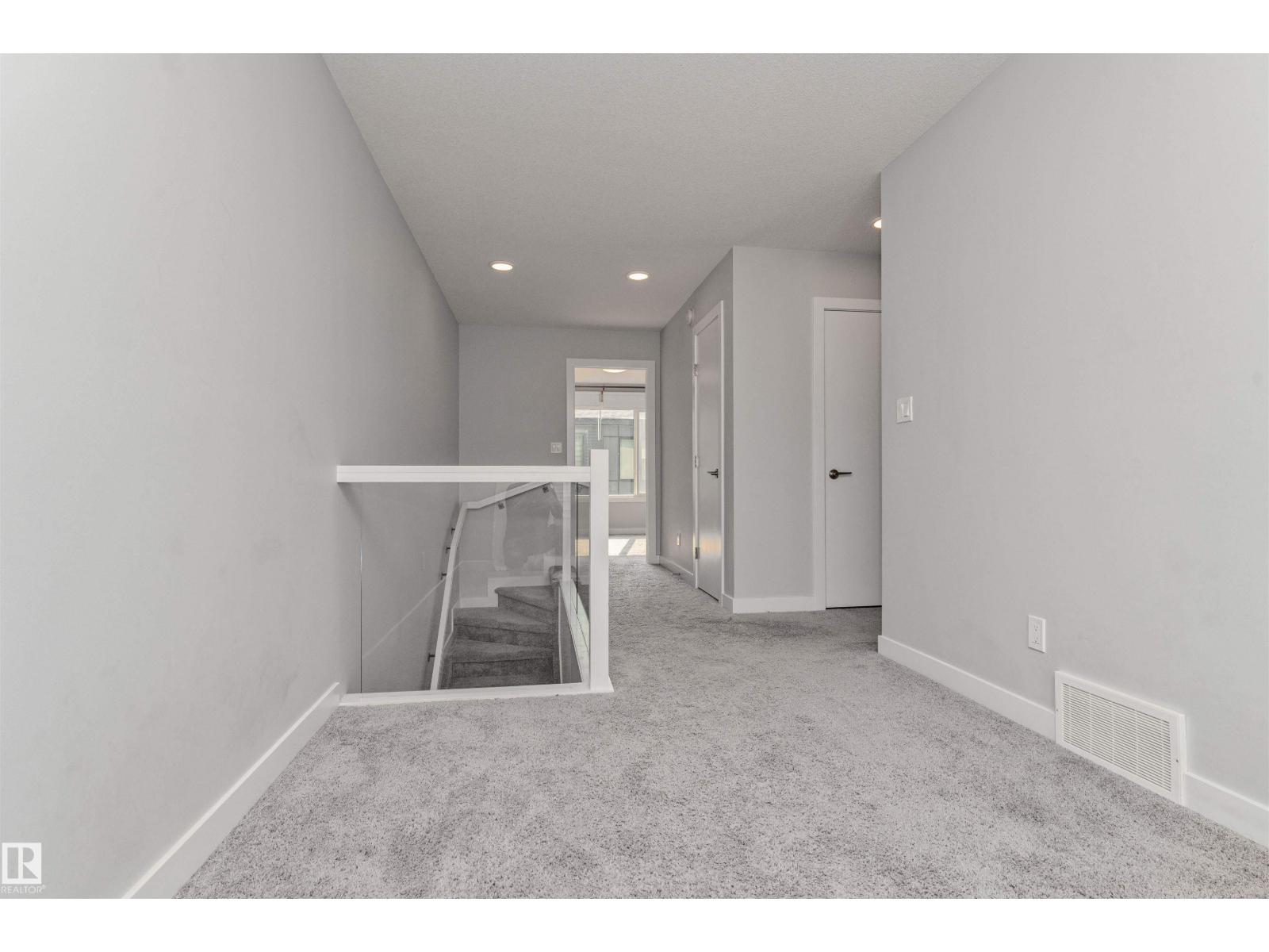 #17 1729 Keene Cr Sw Property Photo 30