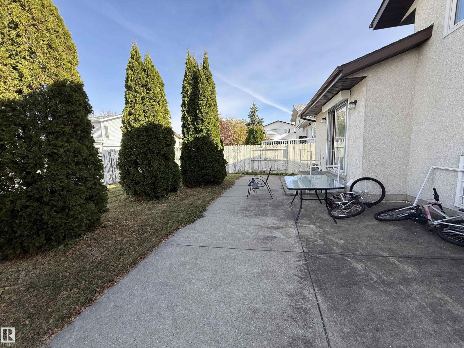 7520 152b Av Nw Property Photo 12
