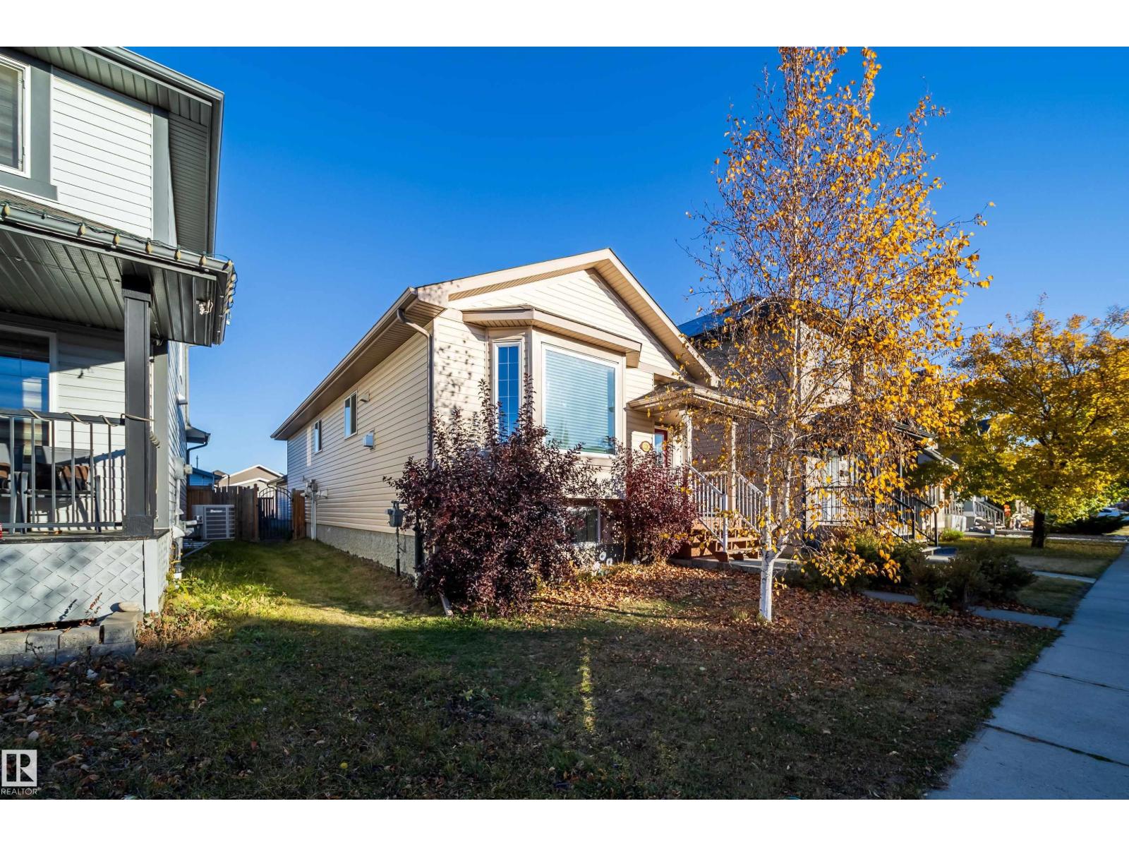 1126 36a Av Nw Property Photo 2