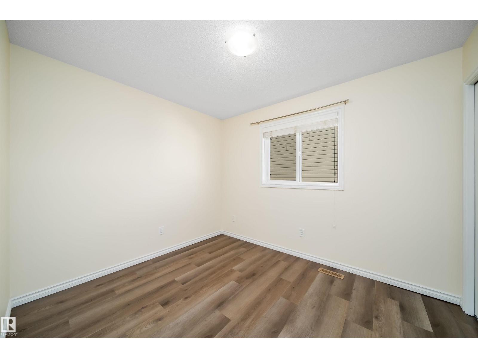 1126 36a Av Nw Property Photo 22