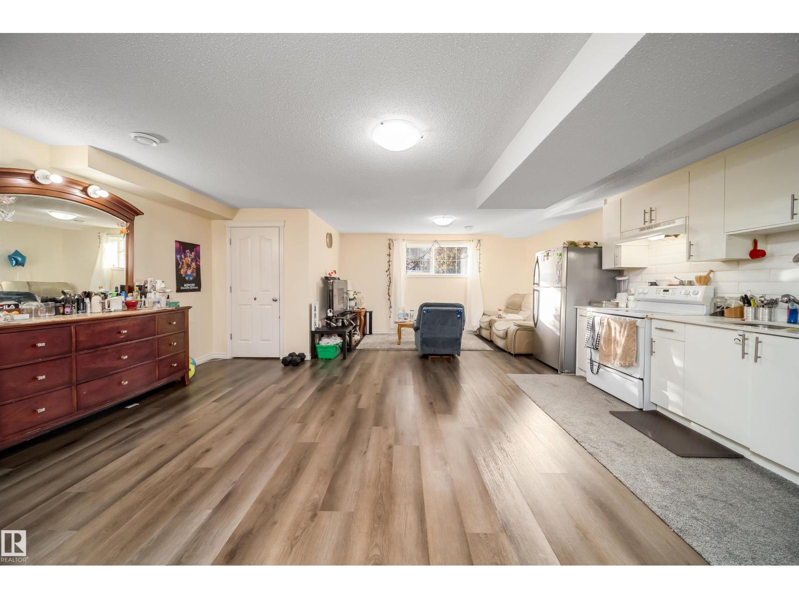 1126 36a Av Nw Property Photo 29