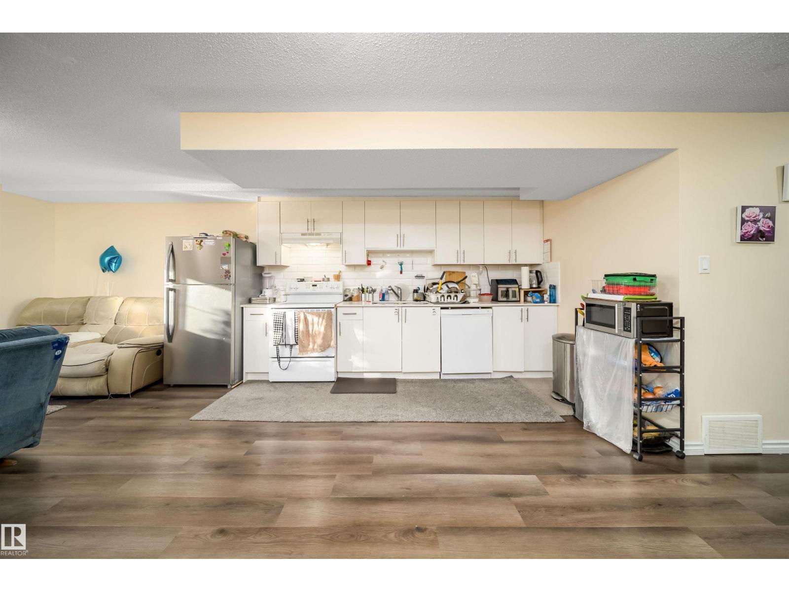 1126 36a Av Nw Property Photo 40